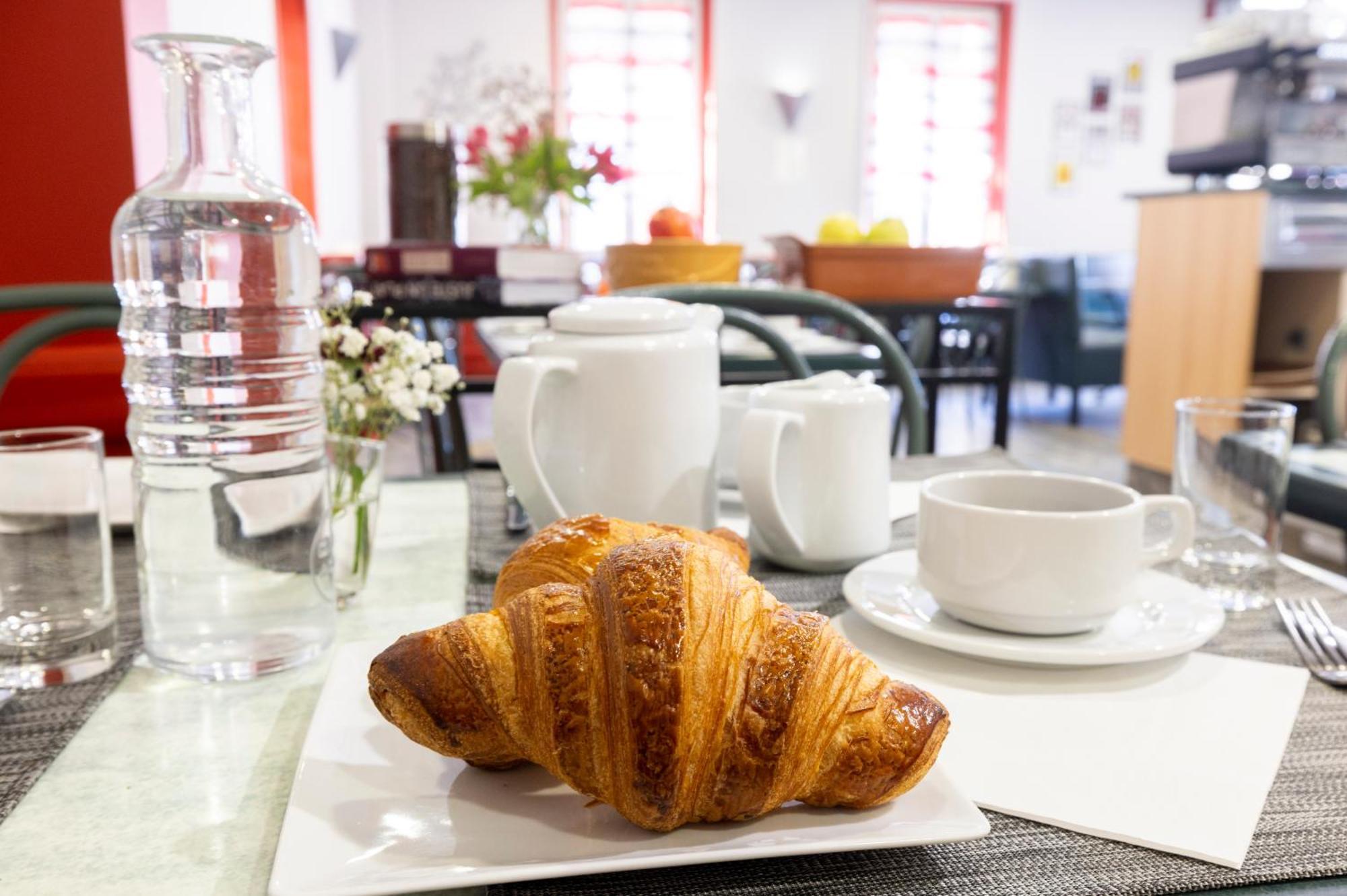 Hotel De Paris Jaligny Ngoại thất bức ảnh