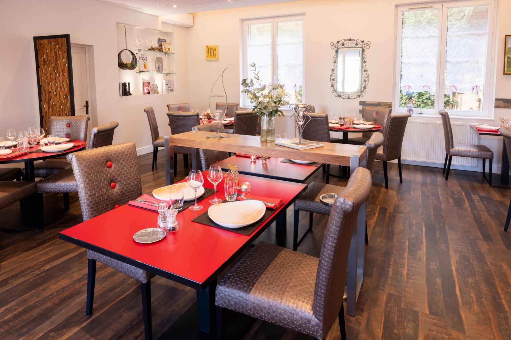 Hotel De Paris Jaligny Ngoại thất bức ảnh